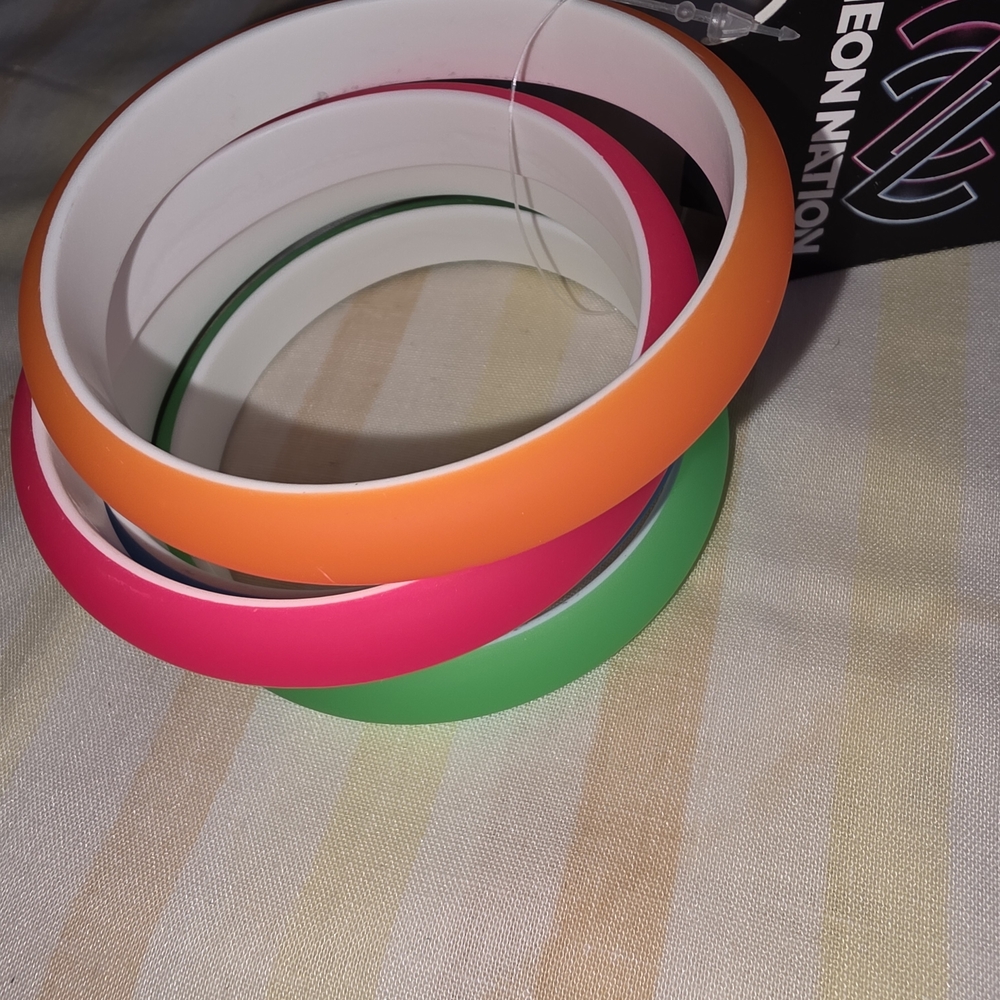 Colorful Bangle Set - Picture 2 of 2